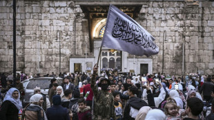 Novos l&iacute;deres da S&iacute;ria prometem 'Estado de direito' ap&oacute;s queda de Assad