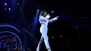 S&auml;ngerin Lena Meyer-Landrut mit Bauchschmerzen im Krankenhaus