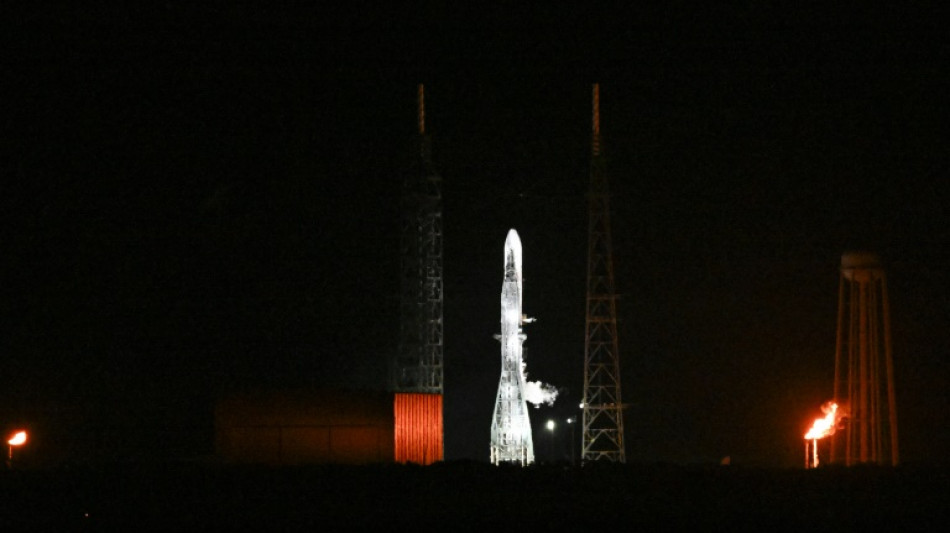 La soci&eacute;t&eacute; Blue Origin de Jeff Bezos signe son premier vol en orbite