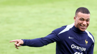 Euro-2024: La France entre en sc&egrave;ne contre l'Autriche, Mbapp&eacute; "contre les extr&ecirc;mes"