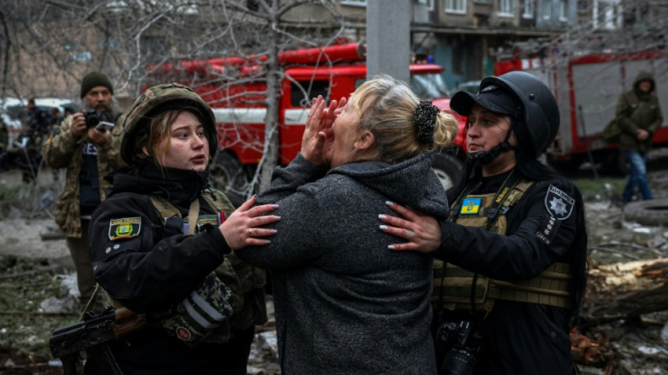 Ukraine : un immeuble civil bombard&eacute;, le jour o&ugrave; Poutine signe une nouvelle loi sur la mobilisation