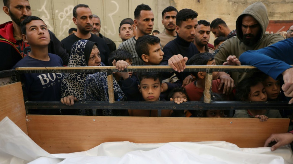 Bombardeios israelenses deixam 40 mortos, Hamas rejeita proposta de tr&eacute;gua