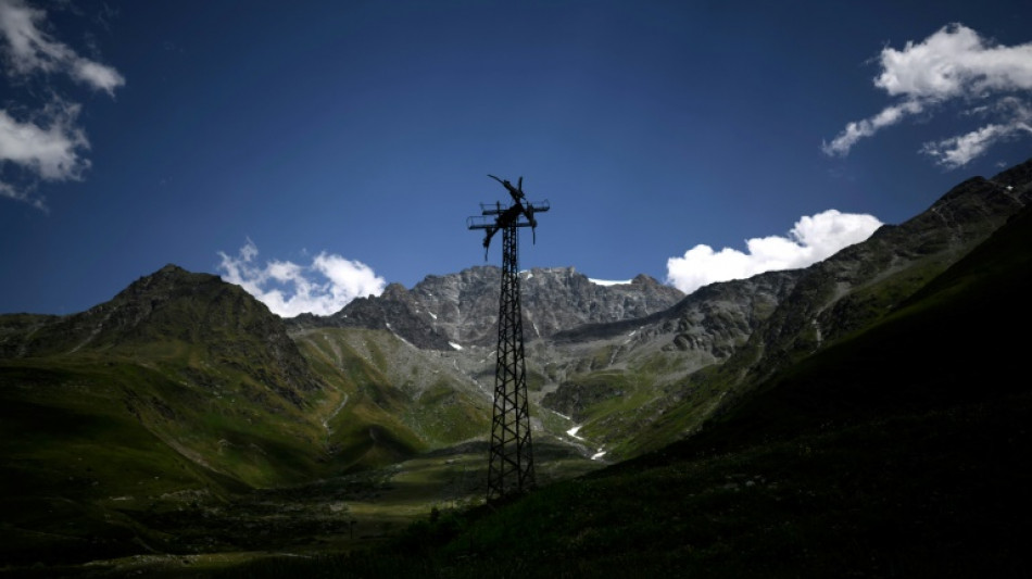 Rompecabezas en Suiza para desmontar estaciones de esqu&iacute; cerradas