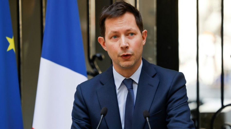 D&eacute;fense europ&eacute;enne: Macron sous le feu des critiques apr&egrave;s ses propos sur l'arme nucl&eacute;aire