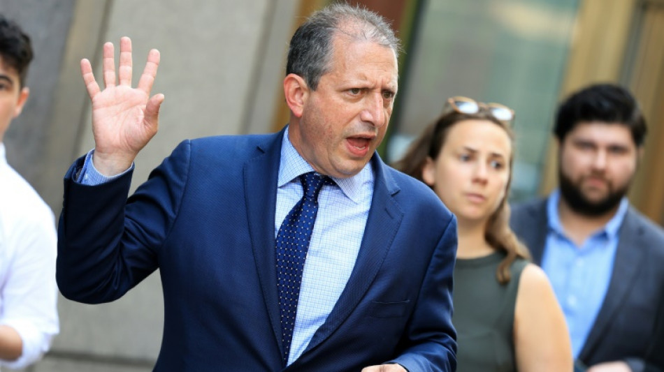 Liberan a candidato a alcald&iacute;a de Nueva York, retenido por intentar impedir expulsi&oacute;n de un inmigrante