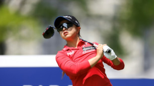 Kim seizes LPGA Founders Cup lead with four-birdie run