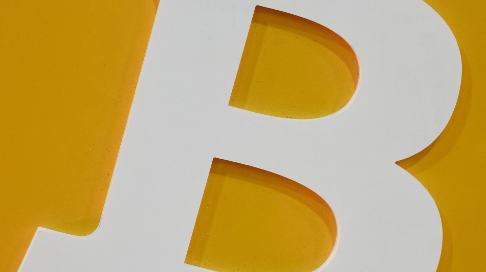 Il Bitcoin scivola nel finale sotto quota 120mila dollari