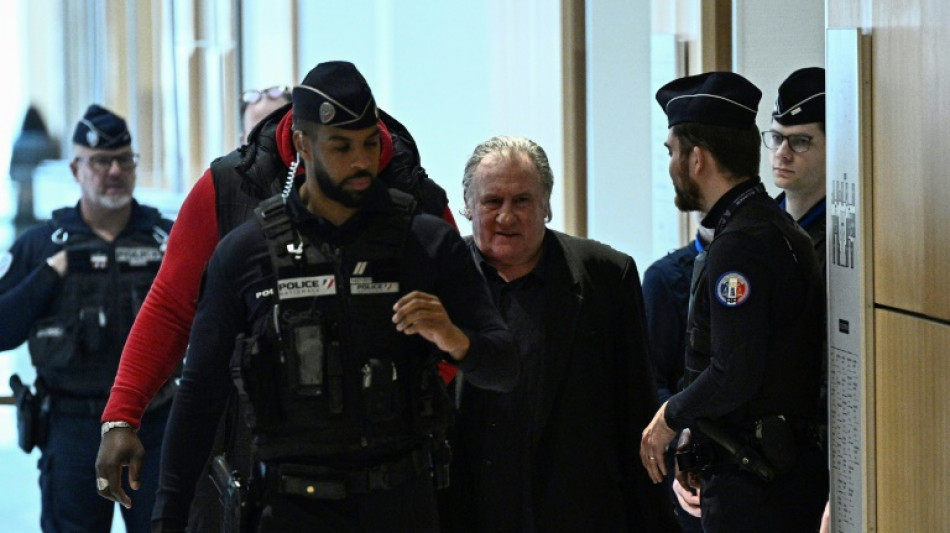 Anklage fordert in Missbrauchsprozess gegen Depardieu 18-monatige Bew&auml;hrungsstrafe