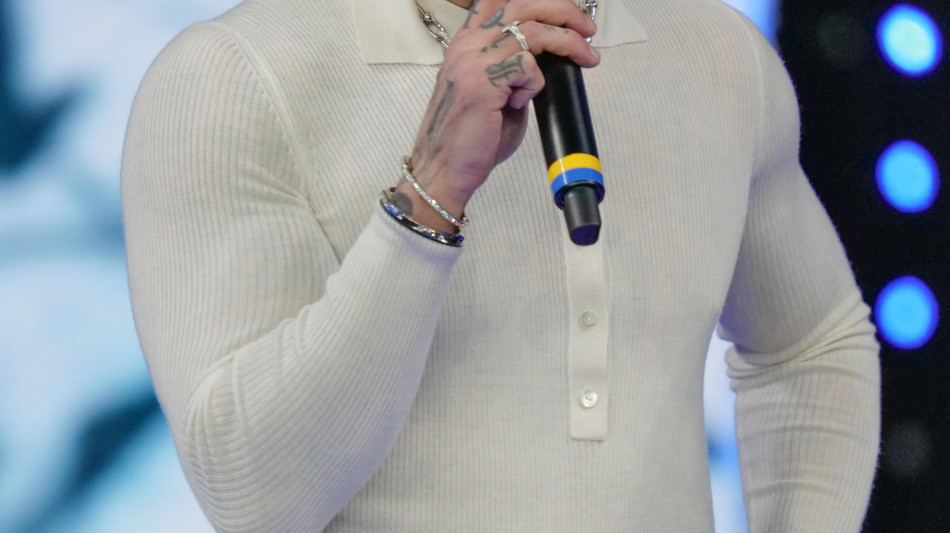 Tony Effe, pi&ugrave; facile attaccare me che risolvere i veri problemi