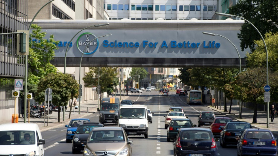 Quartalsgewinn von Bayer wegen R&uuml;ckgang von Preis f&uuml;r Glyphosat abgest&uuml;rzt