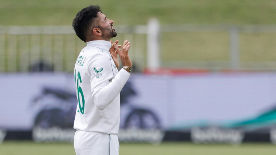 Spin wins it for South Africa &ndash; but Elgar still prefers pace