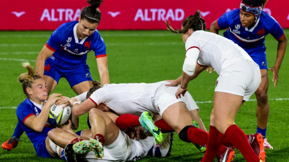 Mondial de rugby: les Bleues s'inclinent de peu face &agrave; l'Angleterre 13 &agrave; 7