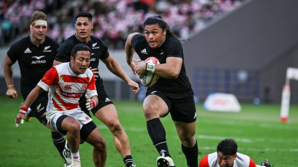 Rugby: les All Blacks dominent le Japon sans &eacute;clat