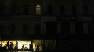 Jovens ucranianos mant&ecirc;m a cidade de Kharkiv viva apesar dos bombardeios