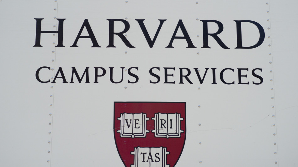 Harvard, Trump avvia la revoca dei visti per gli stranieri