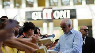 Servillo, chi &egrave; lontano dall'umano pensa che guerra non sia vera