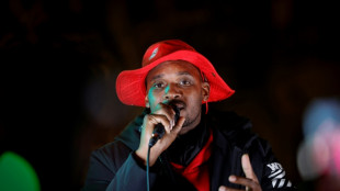 Martinique: le leader du mouvement anti-vie ch&egrave;re &eacute;crou&eacute;