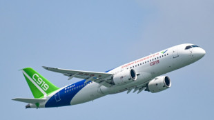 Le plus gros avion de ligne chinois pr&eacute;sent&eacute; &agrave; Singapour, une premi&egrave;re &agrave; l'international