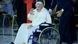 El papa confirma su viaje a Canad&aacute; en julio pese a sus dolores de rodilla