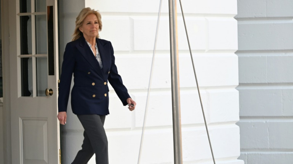 Jill Biden "se encuentra bien" tras extirpaci&oacute;n de dos tumores 