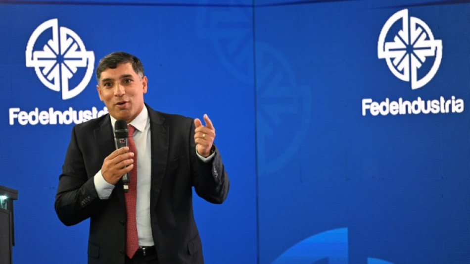 Venezuela perseguir&aacute; 'traidores da p&aacute;tria' ap&oacute;s pris&atilde;o de 'czar do petr&oacute;leo', diz ministro