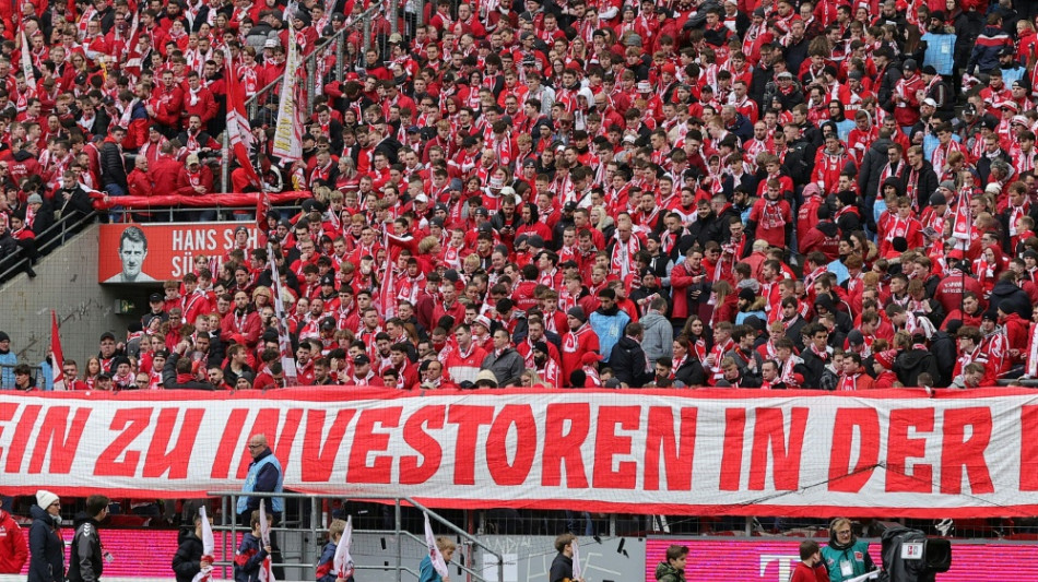 Investor-Deal: Protest-Petition an DFL-Spitze &uuml;berreicht