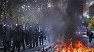 Proteste studentesche in Francia, feriti 65 dipendenti scolastici di cui 40 presidi