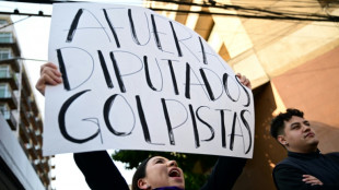 Tensi&oacute;n en Congreso retrasa investidura de Ar&eacute;valo como presidente de Guatemala