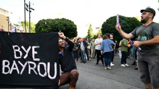 Macron nomeia Sébastien Lecornu, titular da Defesa, como primeiro-ministro