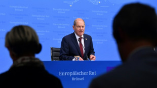 Bundeskanzler k&uuml;ndigt Panzer-Ringtausch mit Griechenland zugunsten der Ukraine an