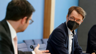 Bundeskabinett beschlie&szlig;t Corona-Regelwerk f&uuml;r Herbst und Winter