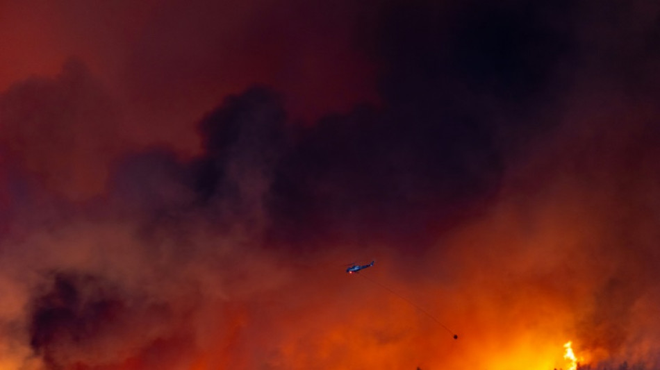 Incendios en Canad&aacute; obligan a evacuar una ciudad y poner bajo alerta una regi&oacute;n