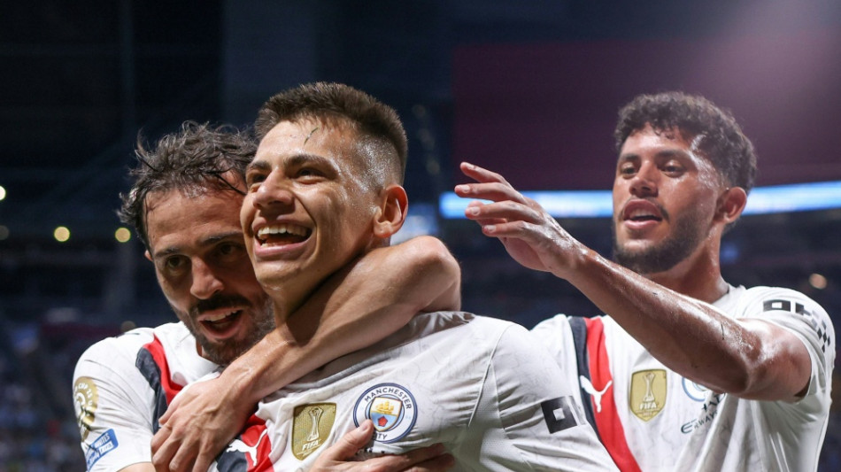 Bayer leiht Echeverri von Manchester City aus