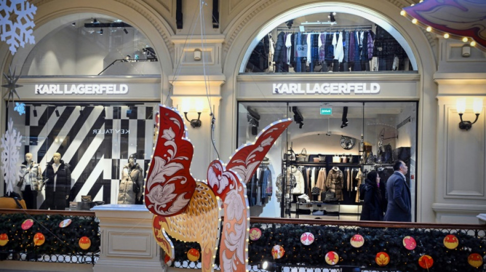 Marcas de luxo ocidentais permanecem na R&uacute;ssia apesar das san&ccedil;&otilde;es