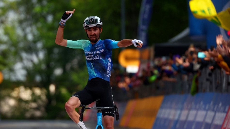 El franc&eacute;s Valentin Paret-Peintre gana una etapa en el Giro un a&ntilde;o despu&eacute;s que su hermano