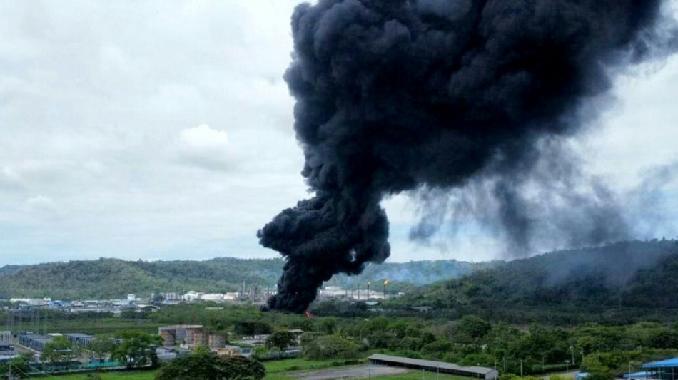 La principal refiner&iacute;a petrolera de Ecuador sufre su segundo incendio en ocho meses