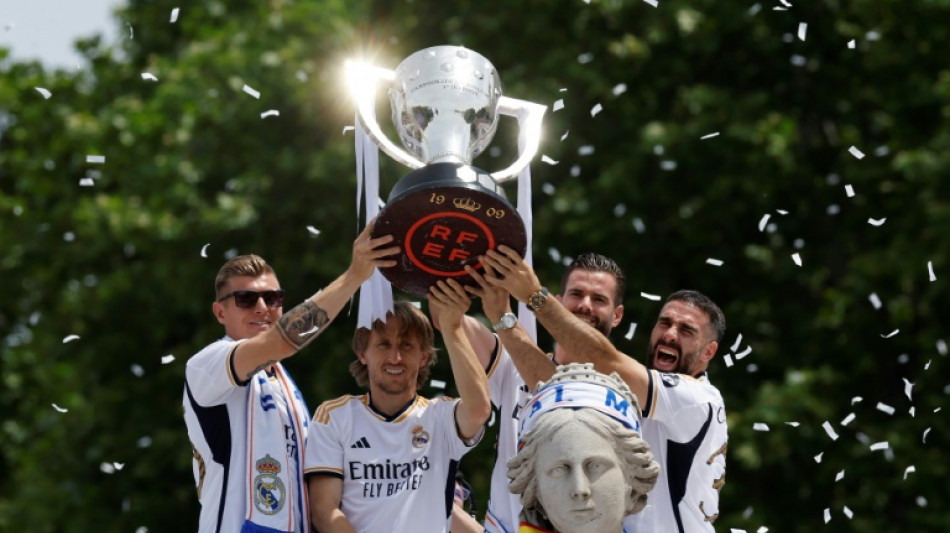 Espagne: le Real Madrid c&eacute;l&egrave;bre son 36e titre de champion, d&eacute;j&agrave; tourn&eacute; vers l'avenir