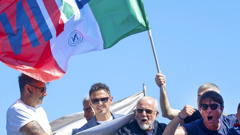 De Laurentiis ufficializza Conte, 'pi&ugrave; forti di prima'