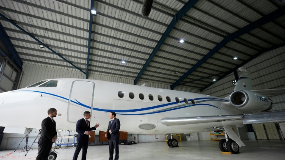 Venezuela diz que confisco de avi&atilde;o &eacute; 'roubo descarado' e chama Rubio de 'ladr&atilde;o' 