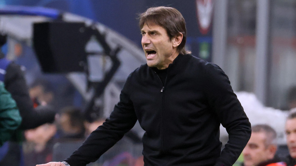 Conte firmer&agrave; a Roma il contratto da allenatore del Napoli