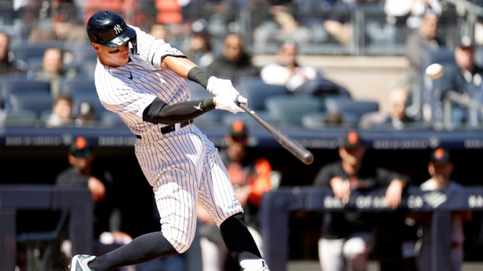 Judge blasts first homer as Yankees win to open MLB season