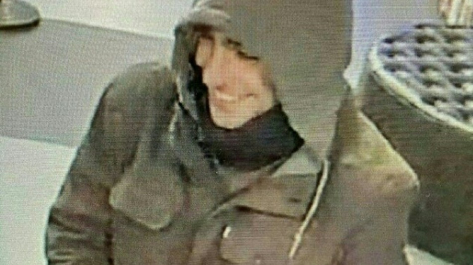 Assassino de executivo j&aacute; pode ter deixado Nova York, dizem autoridades