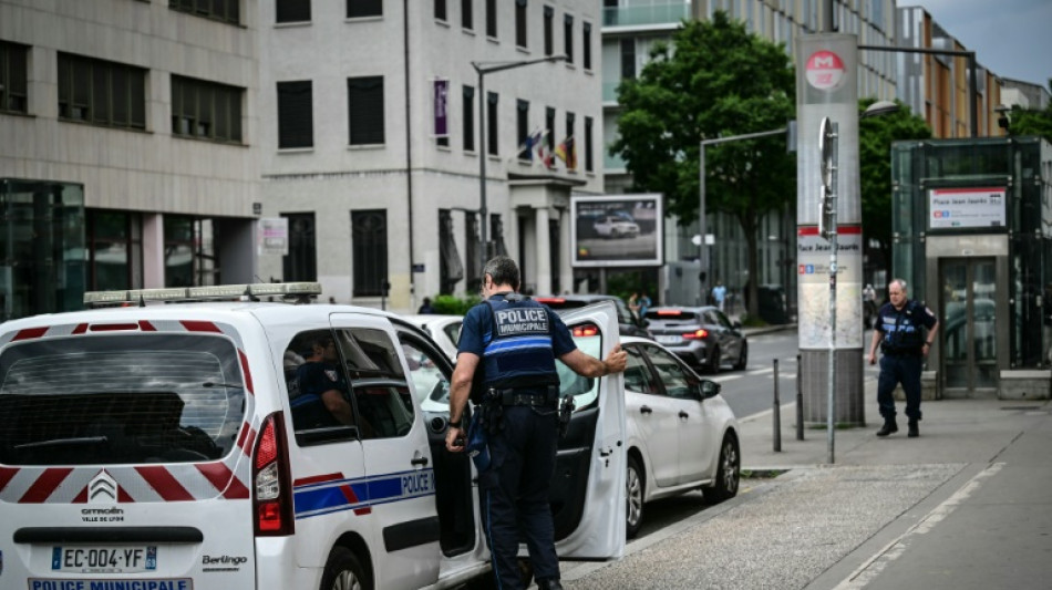 Lyon: quatre bless&eacute;s dans une attaque au couteau, l'agresseur arr&ecirc;t&eacute;