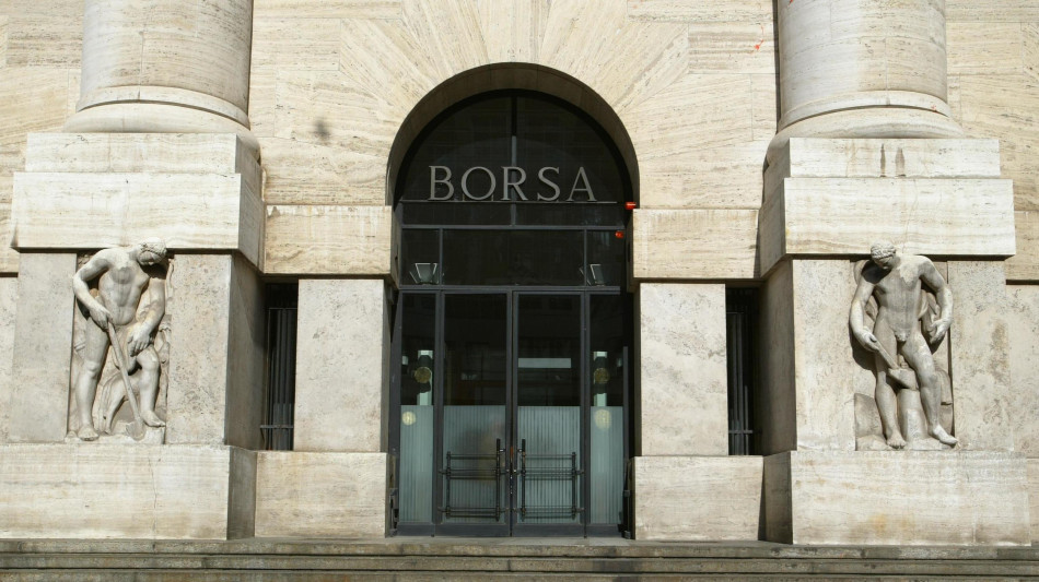 Borsa: Milano sale (+1%) con le banche, debole Leonardo