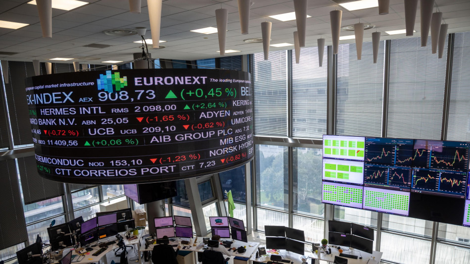 Borsa: Europa cauta malgrado Wall Street, oro e argento record