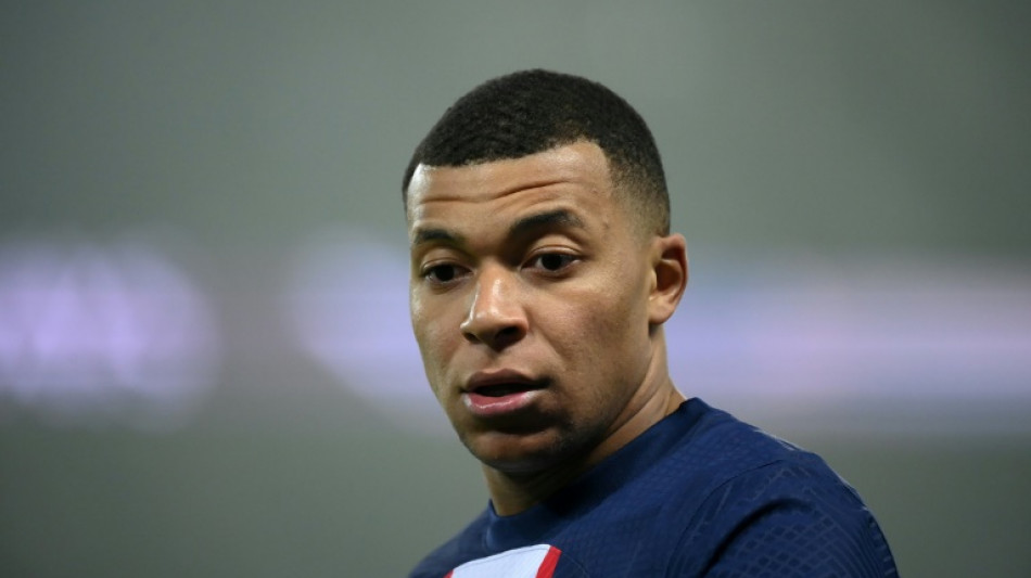 PSG: Mbapp&eacute; "pas d'accord" avec l'utilisation de son image, la vid&eacute;o pour le r&eacute;abonnement enlev&eacute;e
