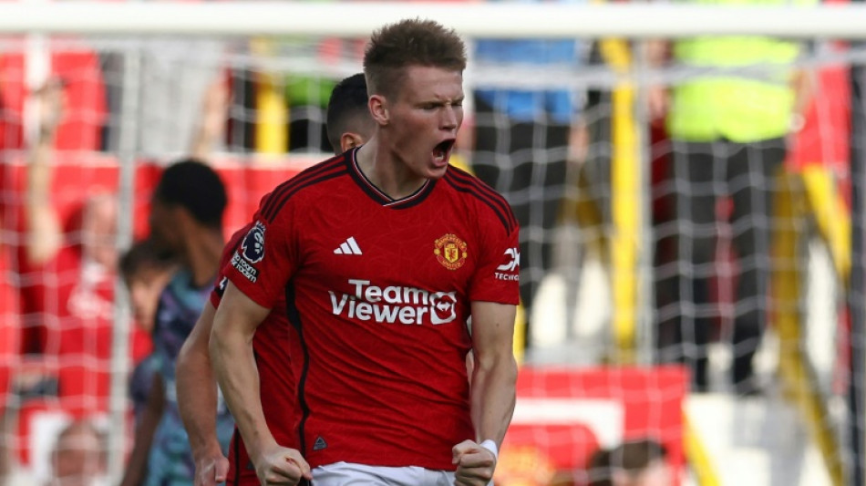 McTominay salva United; Tottenham pula para lideran&ccedil;a do Ingl&ecirc;s