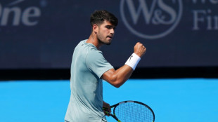 Alcaraz sofre mas vence Rublev e vai às semifinais em Cincinnati