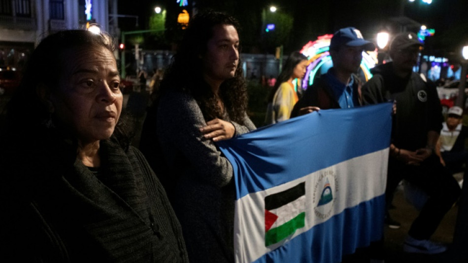 Nicarag&uuml;enses en Costa Rica claman contra la detenci&oacute;n de sacerdotes en Nicaragua
