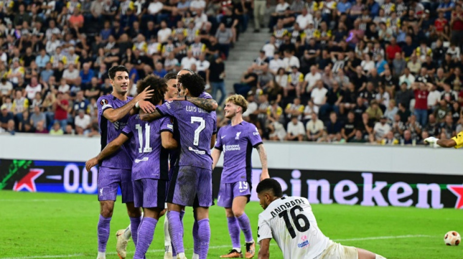 Liverpool leva susto, mas come&ccedil;a com p&eacute; direito na Liga Europa; espanh&oacute;is trope&ccedil;am